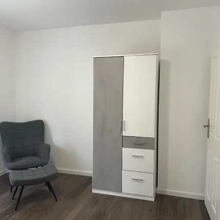 Neue Apartment